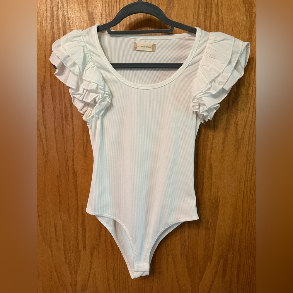 Altar'd State White Ruffle Sleeve Bodysuit Size M
